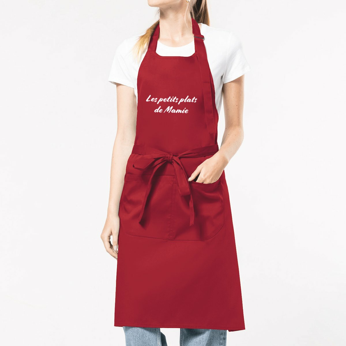 tablier à poche les petits plats de mamie, tablier fête des grands-mères, idées cadeaux fête des grands mères, tablier de mmie, tablier les petits plats de mamie, tablier de cuisine de mamie Rouge